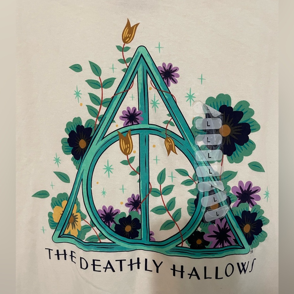 Universal Studios Wizarding World of Harry Potter The Deathly hollows T shirt L
